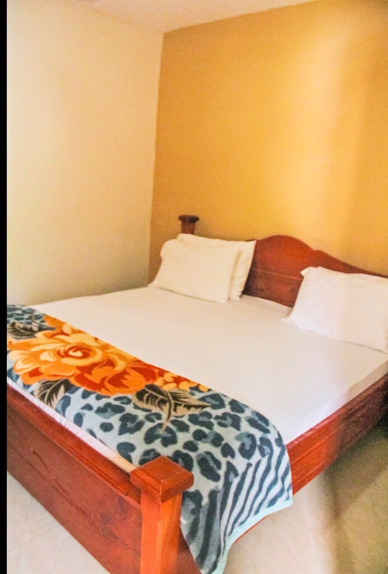 Standard gallery image 3